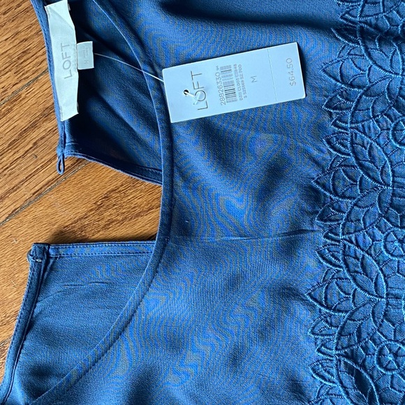 Loft Blue Blouse - Picture 2 of 4